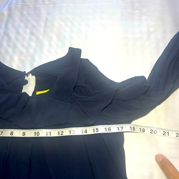 Maeve Cold Shoulder Ruffle Blue Top Women’s Size 4 - Picture 9 of 15